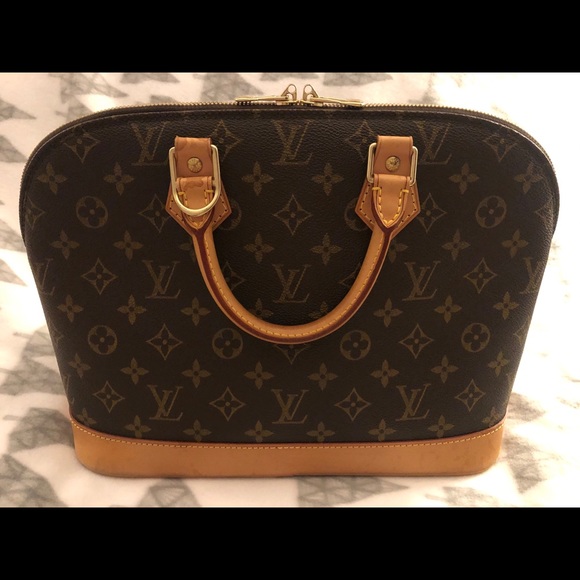Louis Vuitton Handbags - Authentic Louis Vuitton Alma Pm